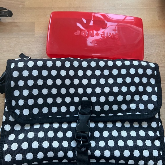 Skip Hop diaper bag duo signature in polka dots and changing station bundle - Picture 3 of 5